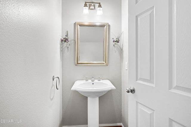 1325 Ashton Park Lane, Newbury Park, CA 91320 — photo 11 of 26