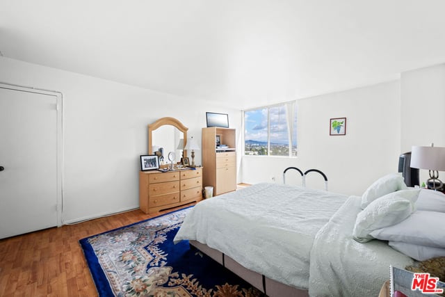 100 S Doheny Drive 512, Los Angeles, CA 90048 — photo 25 of 37