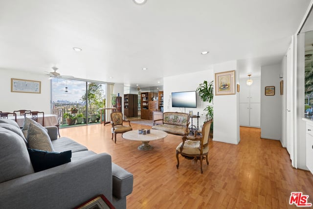 100 S Doheny Drive 512, Los Angeles, CA 90048 — photo 5 of 37