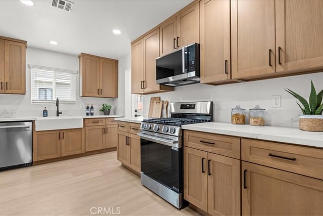 2409 Pepperwood Avenue, Long Beach, CA 90815 — photo 13 of 52