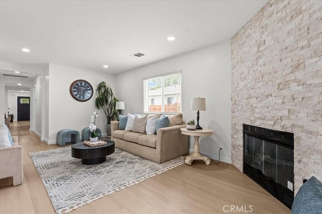 2409 Pepperwood Avenue, Long Beach, CA 90815 — photo 20 of 52