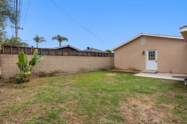 2409 Pepperwood Avenue, Long Beach, CA 90815 — photo 38 of 52