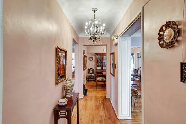 1221 Idlewood, Glendale, CA 91202 — photo 19 of 35