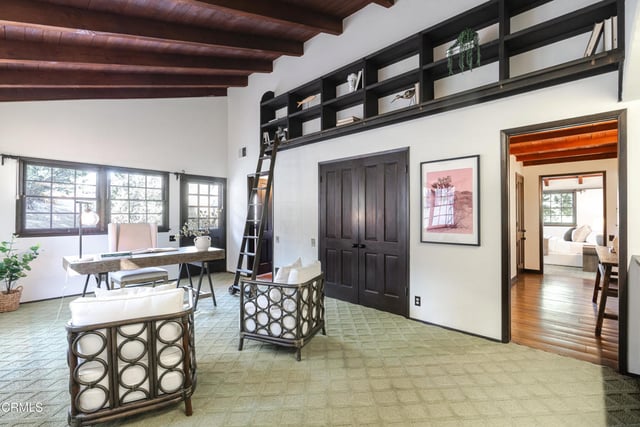 10400 Mcbroom Street, Los Angeles, CA 91040 — photo 11 of 36
