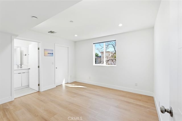4453 Colfax Avenue, Studio City, CA 91602 — photo 5 of 19