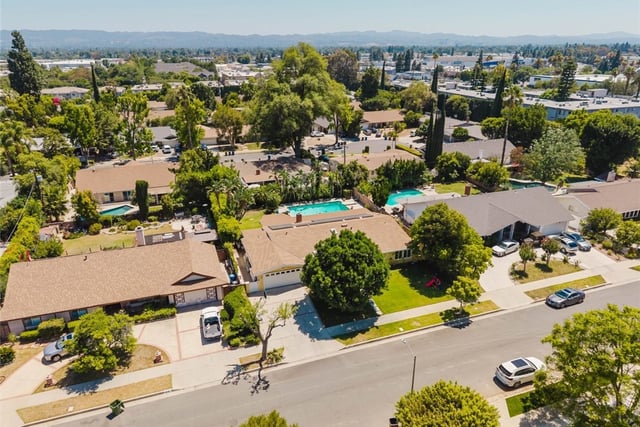 19240 Knapp Street, Northridge, CA 91324 — photo 46 of 50