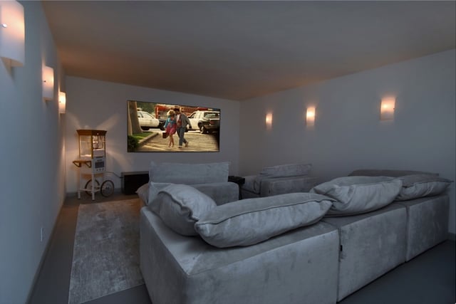 13157 Chandler Boulevard, Sherman Oaks, CA 91401 — photo 18 of 58