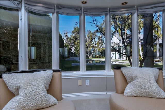 13157 Chandler Boulevard, Sherman Oaks, CA 91401 — photo 26 of 58