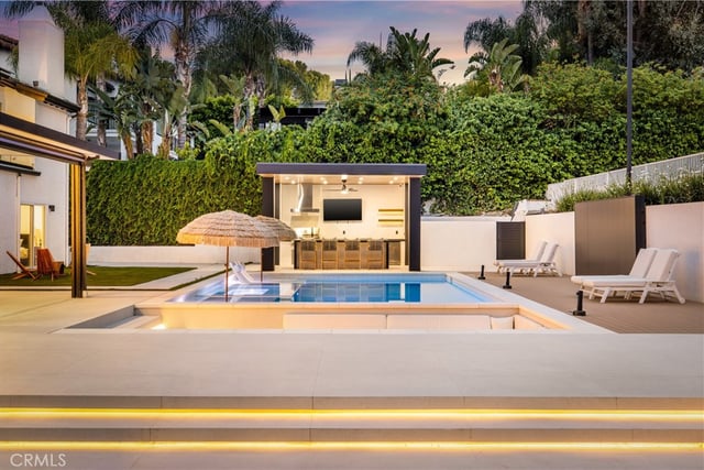 22963 Cass Avenue, Woodland Hills, CA 91364 — photo 11 of 53