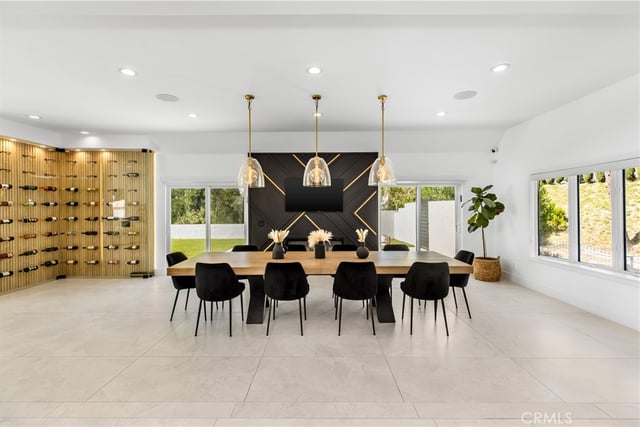 22963 Cass Avenue, Woodland Hills, CA 91364 — photo 16 of 53