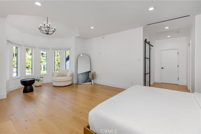 22963 Cass Avenue, Woodland Hills, CA 91364 — photo 39 of 53
