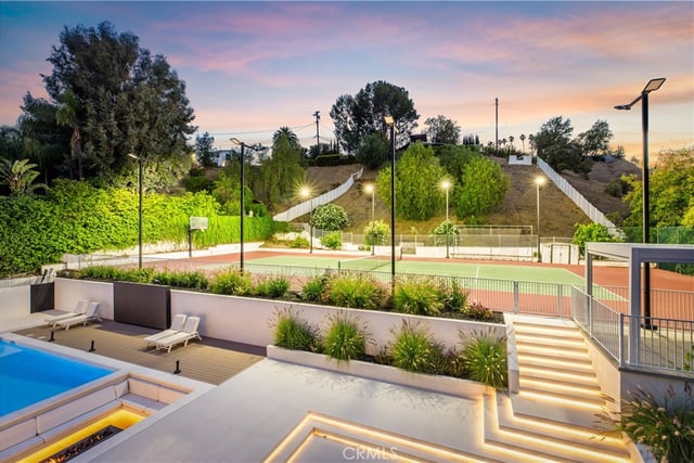 22963 Cass Avenue, Woodland Hills, CA 91364 — photo 4 of 53