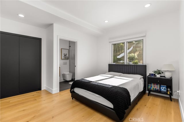 22963 Cass Avenue, Woodland Hills, CA 91364 — photo 49 of 53
