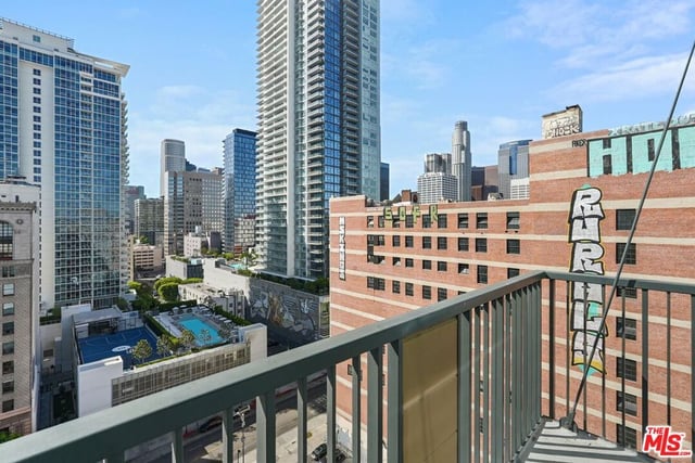 849 S Broadway 1210, Los Angeles, CA 90014 — photo 25 of 61