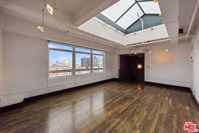 849 S Broadway 1210, Los Angeles, CA 90014 — photo 37 of 61
