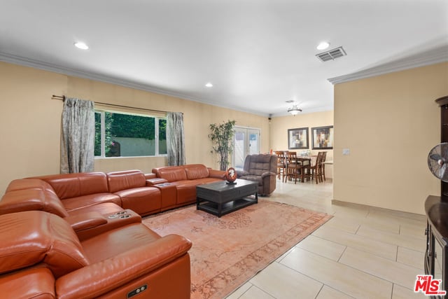 3332 Tilden Avenue, Los Angeles, CA 90034 — photo 14 of 47