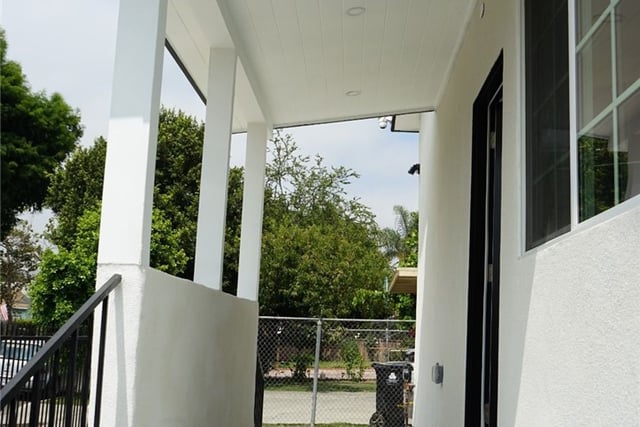 1475 E 57TH ST, Los Angeles, CA 90011 — photo 4 of 20