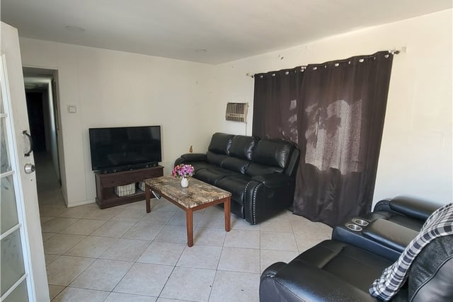 45541 30th St East 7, Lancaster, CA 93535 — photo 4 of 23