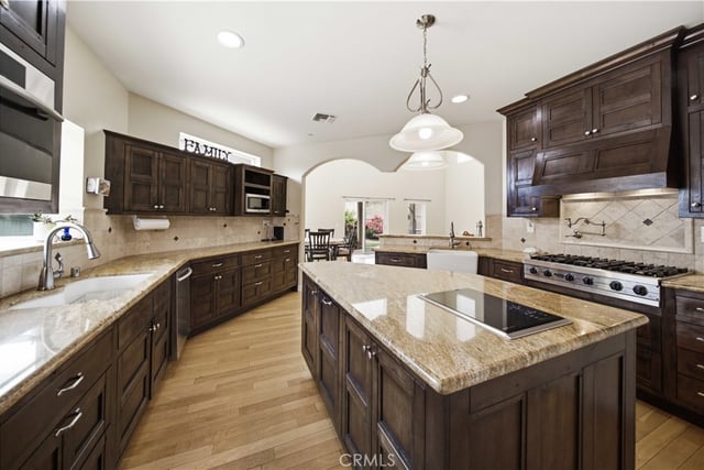 13675 Davenport, Agua Dulce, CA 91390 — photo 11 of 51