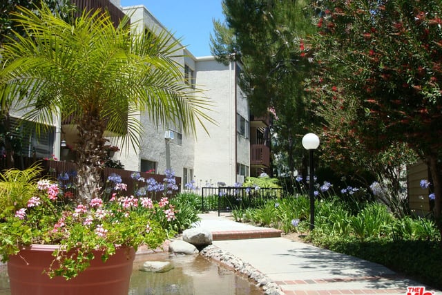 6050 Canterbury Drive E214, Culver City, CA 90230 — photo 14 of 26