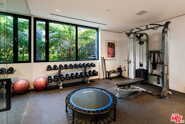 9330 Hazen Drive, Beverly Hills, CA 90210 — photo 24 of 33