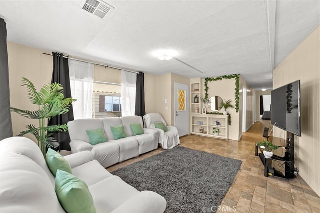 1601 S Garey Avenue 93, Pomona, CA 91766 — photo 6 of 39