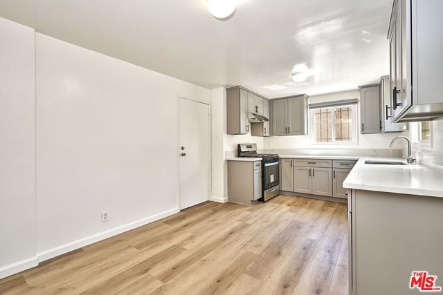 2194 Venice Boulevard, Los Angeles, CA 90006 — photo 3 of 30