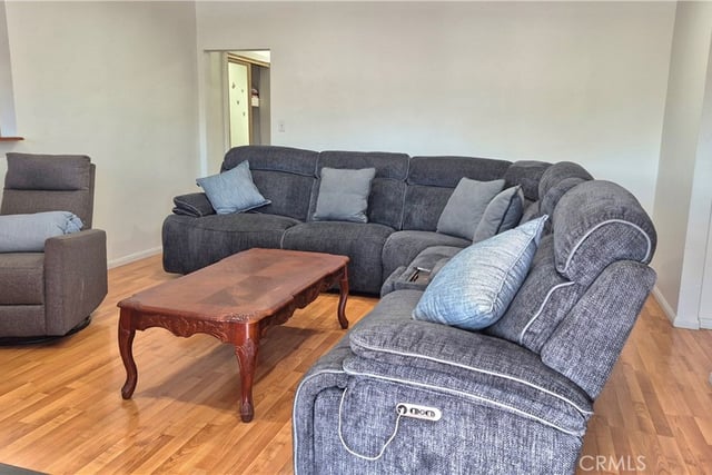 3661 Seabright Avenue, Long Beach, CA 90810 — photo 15 of 38