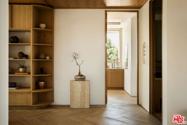 6111 Hargis Street, Los Angeles, CA 90034 — photo 16 of 32
