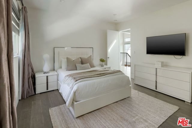 2536 Pesquera Drive, Los Angeles, CA 90049 — photo 38 of 40