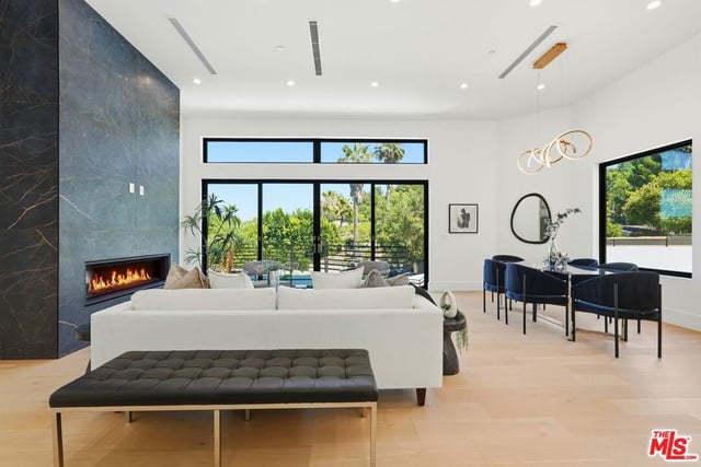 4637 Dunas Lane, Tarzana, CA 91356 — photo 10 of 55