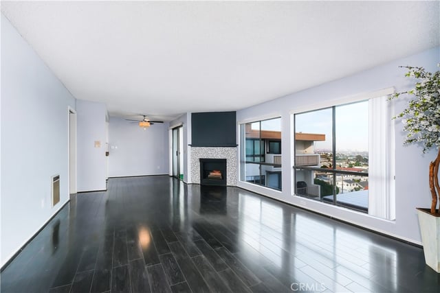 665 W 24th 315, San Pedro, CA 90731 — photo 3 of 14