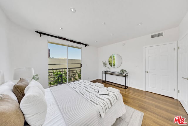 1872 Midvale Avenue 205, Los Angeles, CA 90025 — photo 29 of 44