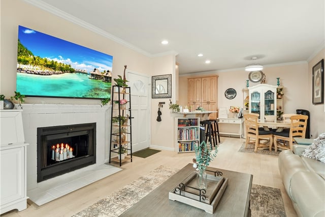 2396 Pleasant Way I, Thousand Oaks, CA 91362 — photo 2 of 20
