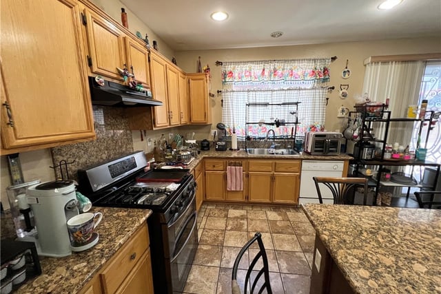 6356 Katrina Place, Palmdale, CA 93552 — photo 16 of 54