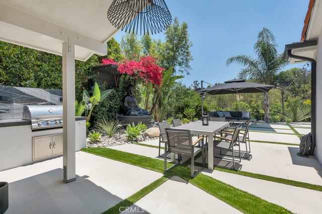 21520 Arcos, Woodland Hills, CA 91364 — photo 26 of 38