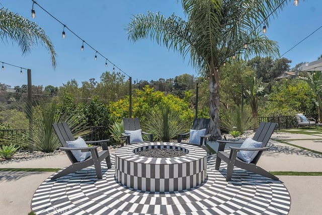 21520 Arcos, Woodland Hills, CA 91364 — photo 27 of 38