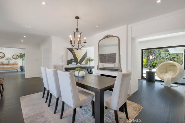 21520 Arcos, Woodland Hills, CA 91364 — photo 7 of 38