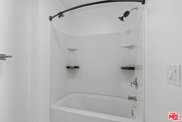 13045 Pacific Promenade 340, Los Angeles, CA 90094 — photo 34 of 44