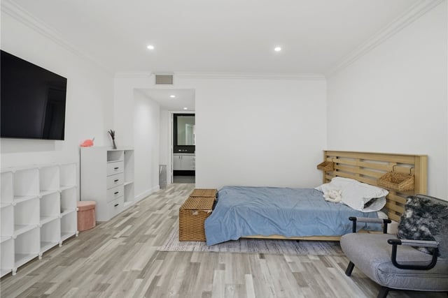 1277 S S Beverly Glen Blvd #107, Los Angeles, CA 90024 — photo 28 of 34