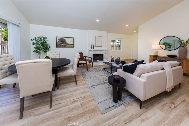 28339 Simsalido ave, Canyon Country, CA 91387 — photo 4 of 24