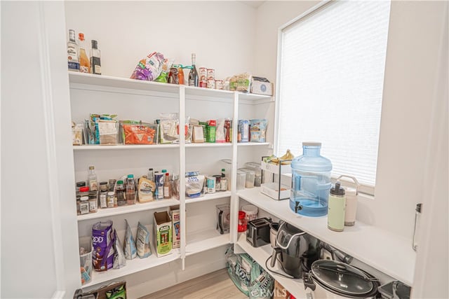 27154 Valley Oak Place, Valencia, CA 91381 — photo 13 of 37