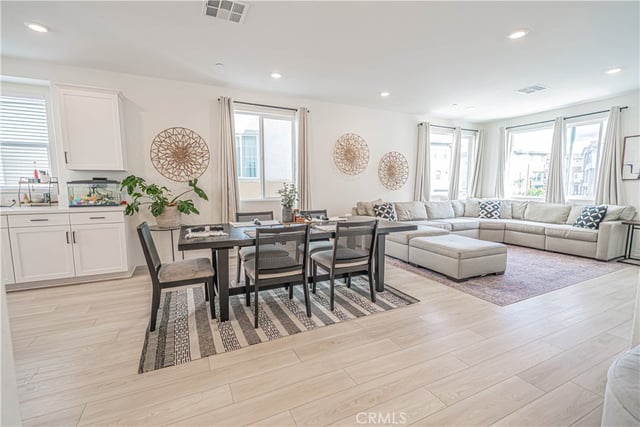 27154 Valley Oak Place, Valencia, CA 91381 — photo 16 of 37