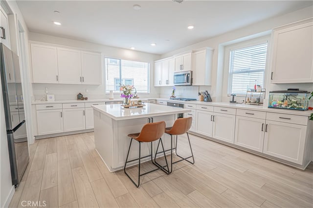 27154 Valley Oak Place, Valencia, CA 91381 — photo 8 of 37