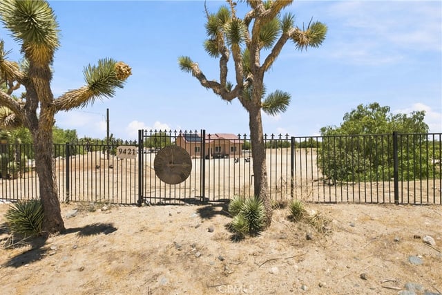 9421 Fort Tejon, Littlerock, CA 93550 — photo 4 of 28