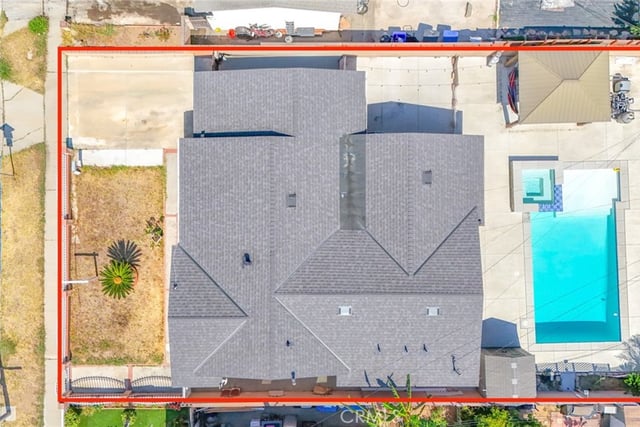 164 E 235th Street, Carson, CA 90745 — photo 5 of 32