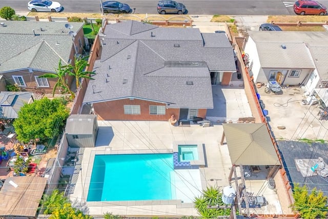 164 E 235th Street, Carson, CA 90745 — photo 6 of 32