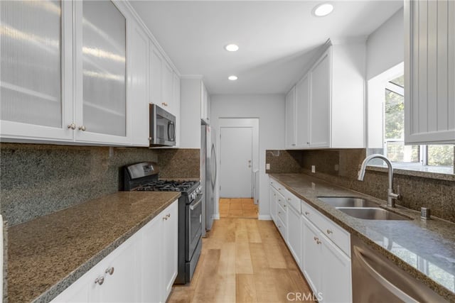 19000 Strathern, Reseda, CA 91335 — photo 13 of 42