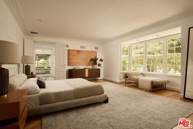 1001 N Crescent Drive, Beverly Hills, CA 90210 — photo 15 of 26