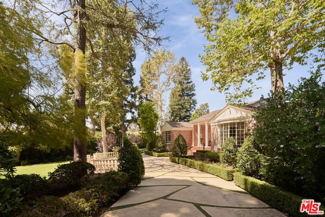 1001 N Crescent Drive, Beverly Hills, CA 90210 — photo 4 of 26